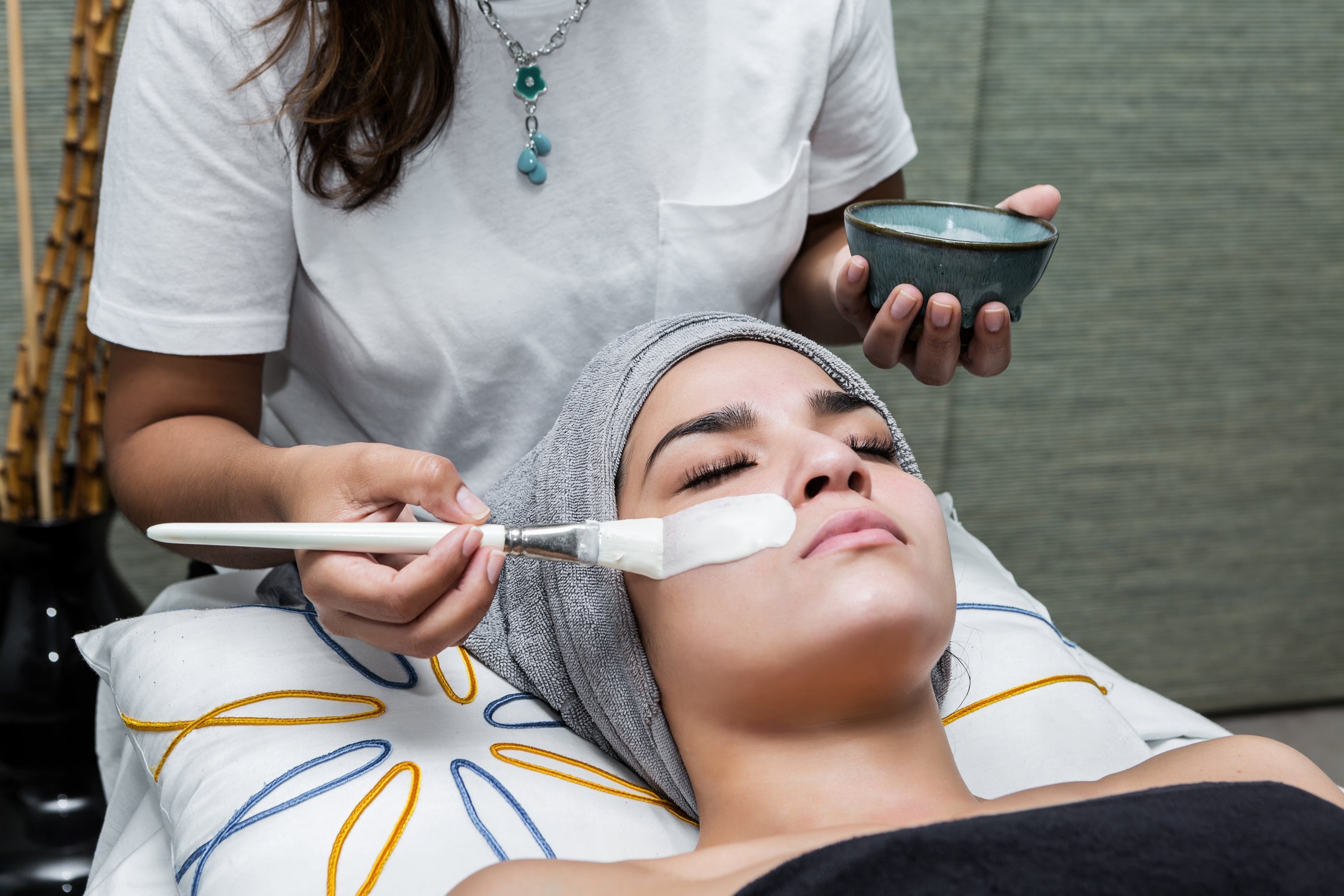 Les huiles visage sont-elles vraiment efficaces pour un éclat naturel ?