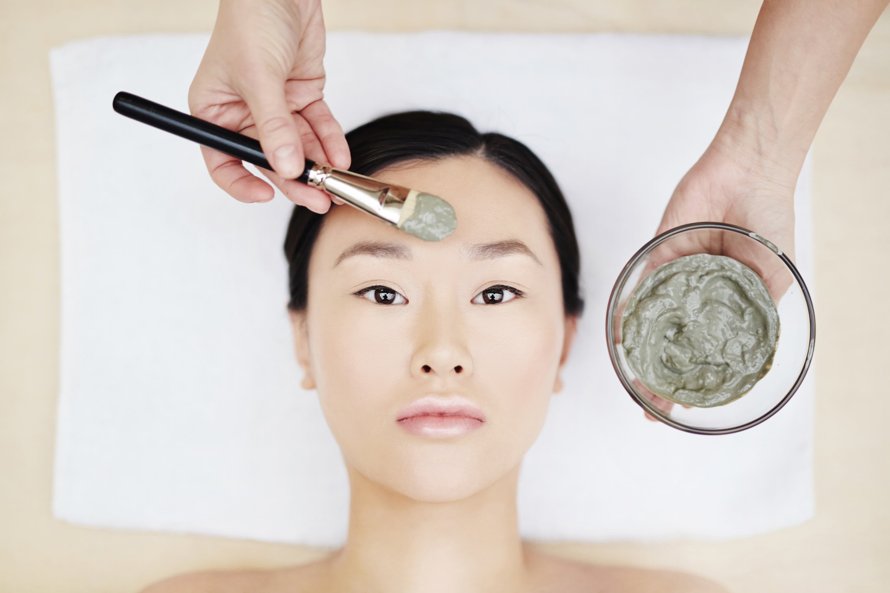 Comment choisir un nettoyant visage adapté aux peaux grasses et mixtes ?