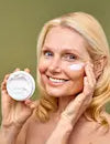 La crème anti-âge : pourquoi est-elle efficace pour lutter contre les rides ?