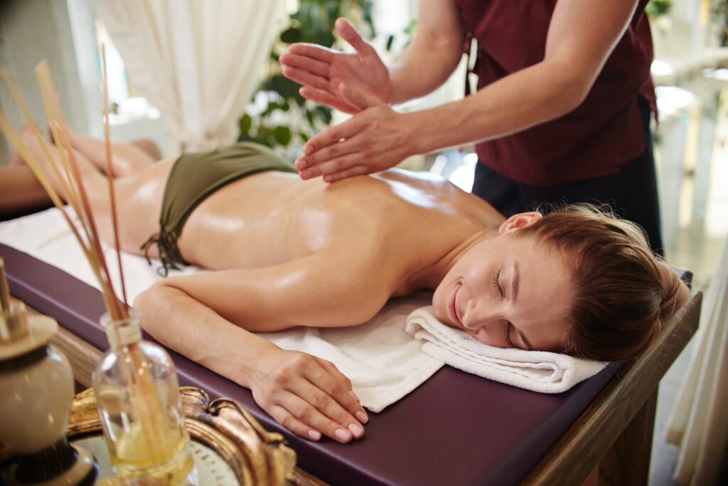 Huile de massage : comment la choisir et l'utiliser ?